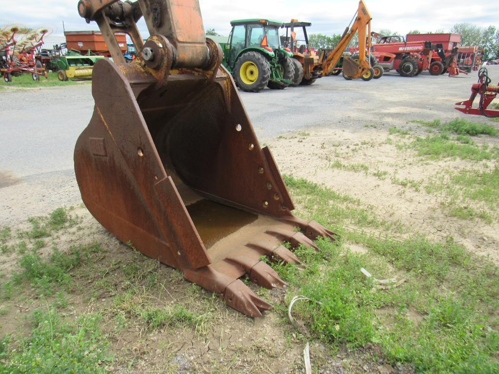 2010 Doosan DX225LC Trackhoe