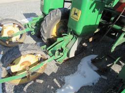 John Deere 1240 Corn Planter