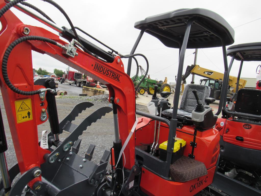 AGT Mini Excavator