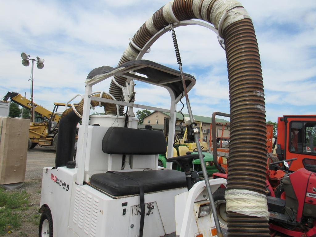MadVac 101-D Sweeper