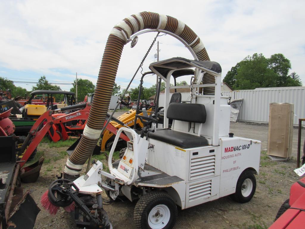 MadVac 101-D Sweeper