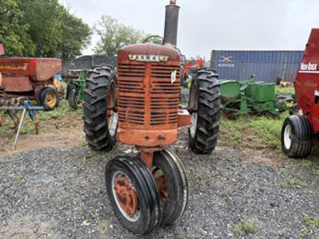 Farmall M 2WD Tractor