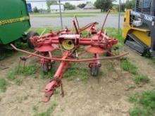 New Holland 169 6-Star Hay Tedder