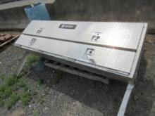 Northern Truck Tool Box w/ Key