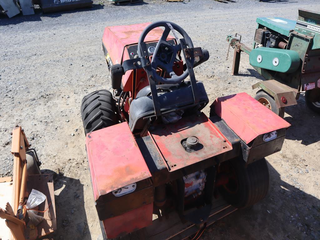Steiner Articulating 4WD Lawn Tractor