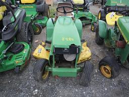 John Deere 110 Lawn Tractor