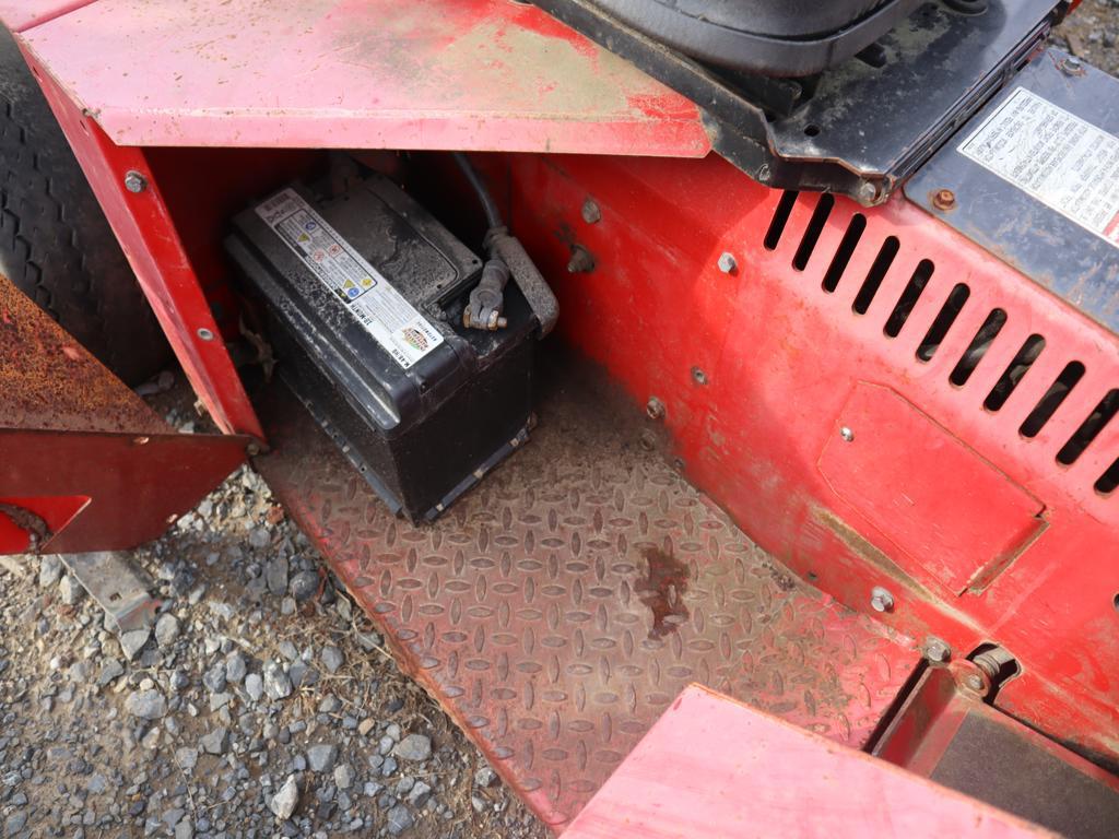 Steiner 230 Riding Tractor