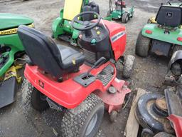 Massey Ferguson 2500 Lawn Tractor