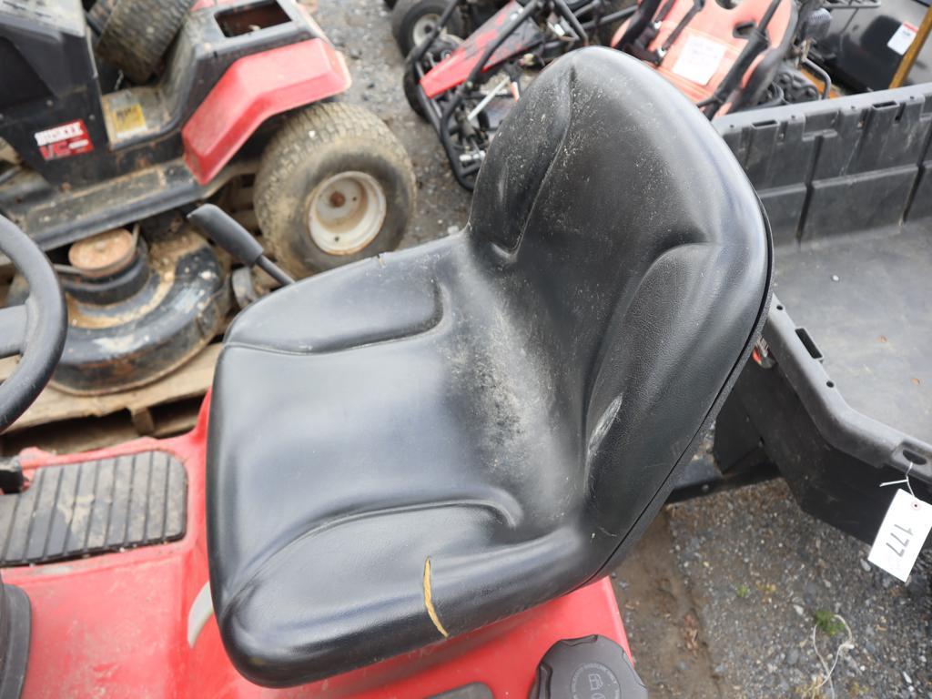 Massey Ferguson 2500 Lawn Tractor