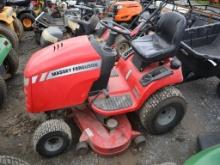 Massey Ferguson 2500 Lawn Tractor