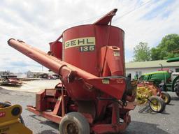 Gehl 135 Mixer