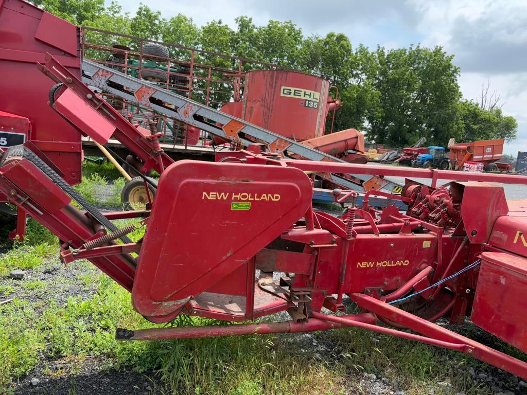 New Holland 273 Small Square Baler