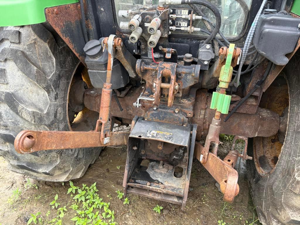 John Deere 5520 4WD Tractor