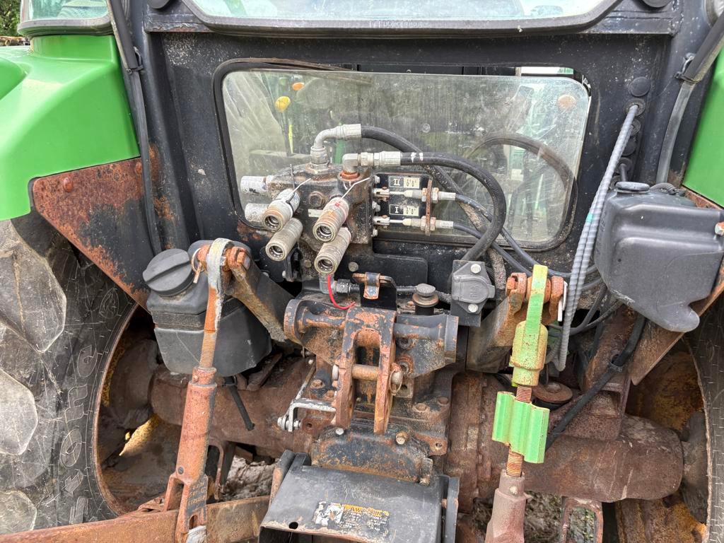 John Deere 5520 4WD Tractor