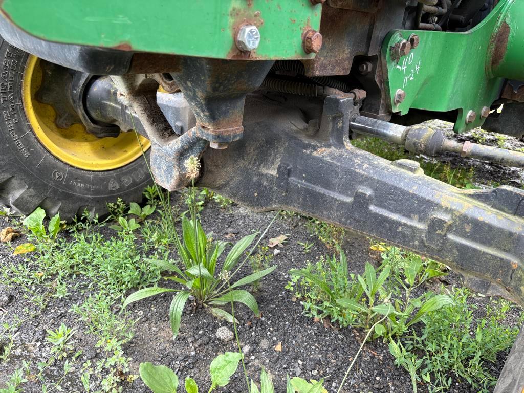 John Deere 5520 4WD Tractor