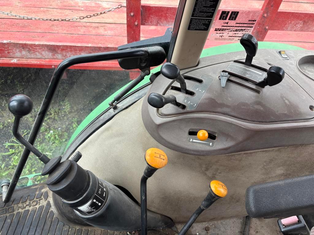 John Deere 5520 4WD Tractor