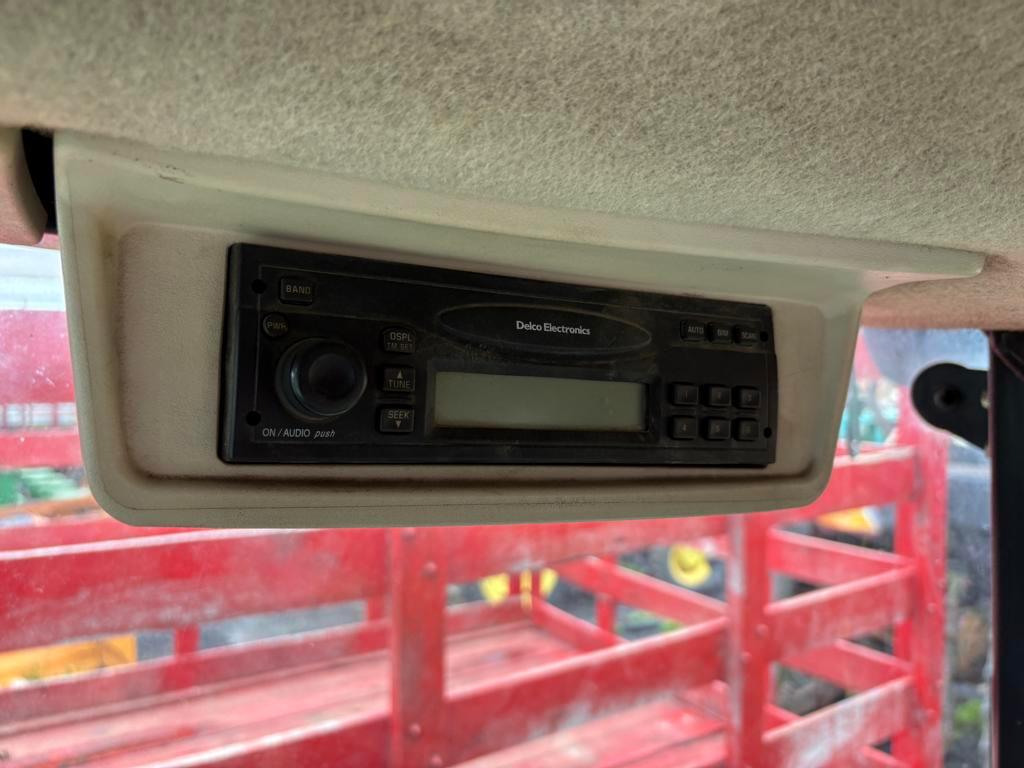 John Deere 5520 4WD Tractor