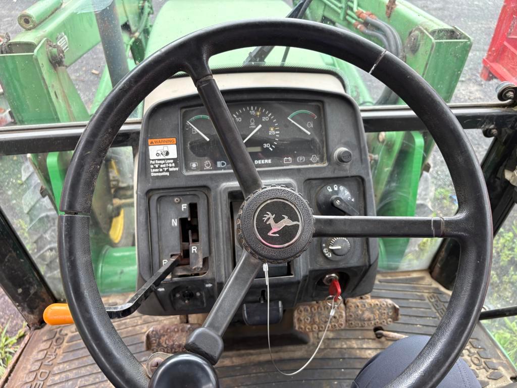 John Deere 5520 4WD Tractor