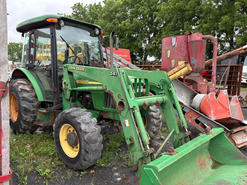 John Deere 5520 4WD Tractor