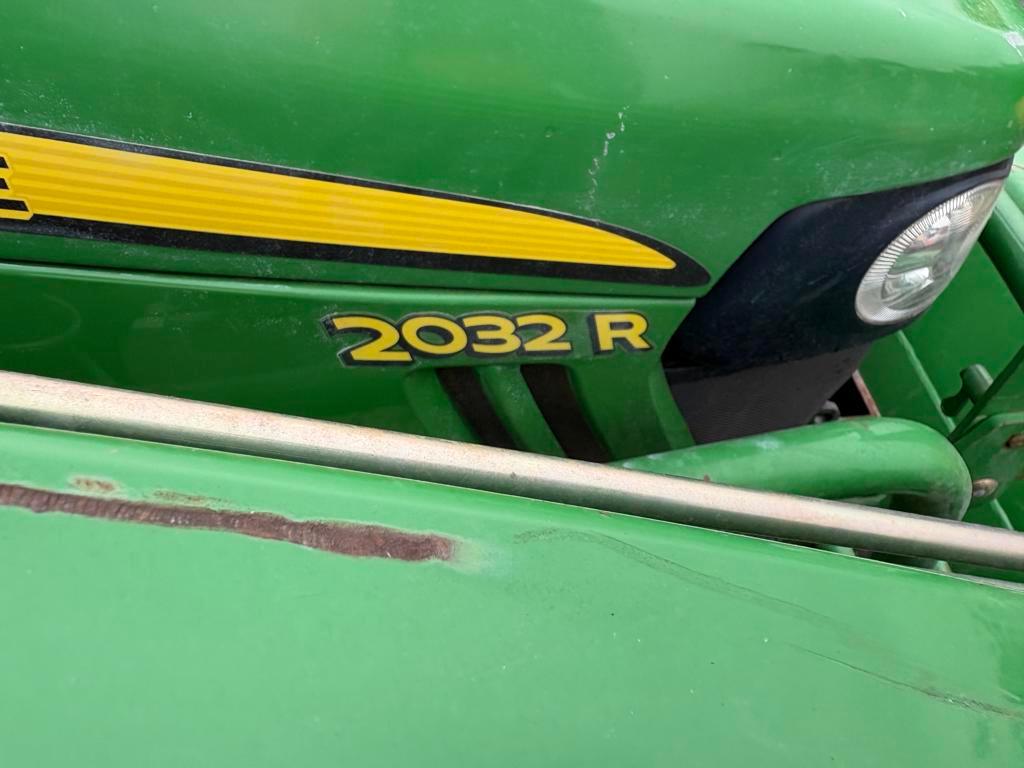 2014 John Deere 2032R 4WD Backhoe