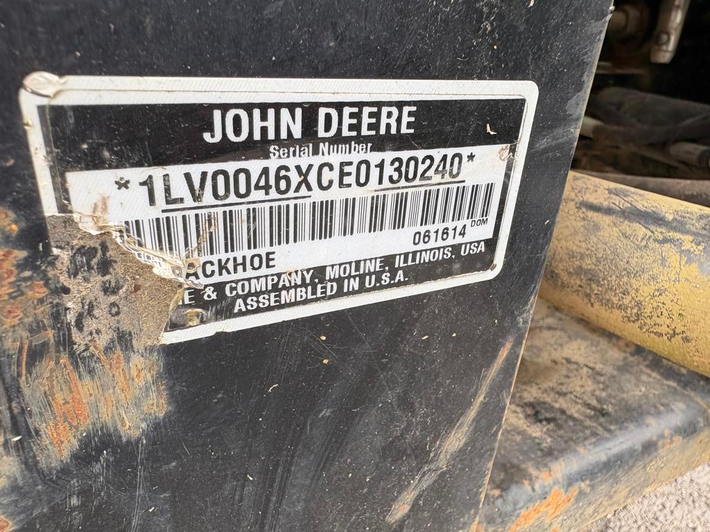 2014 John Deere 2032R 4WD Backhoe