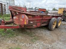 New Holland 185 Manure Spreader