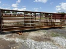 24ft Corral Panels w/ a 10ft Gate