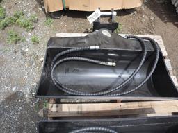 TPM 32" Hydraulic Tilt Bucket