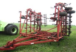 Case IH 4900 field cultivator, 52’