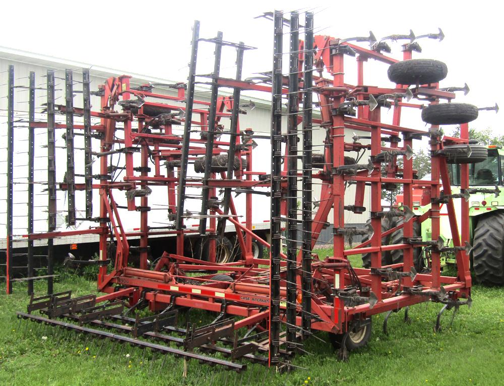 Case IH 4900 field cultivator, 52’