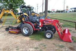 Mahindra 1815 HST 4WD Tractor w/ Loader and Shredder *Operator's Manuals Included*