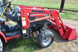 Mahindra 1815 HST 4WD Tractor w/ Loader and Shredder *Operator's Manuals Included*