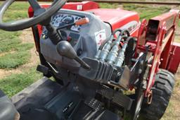 Mahindra 1815 HST 4WD Tractor w/ Loader and Shredder *Operator's Manuals Included*