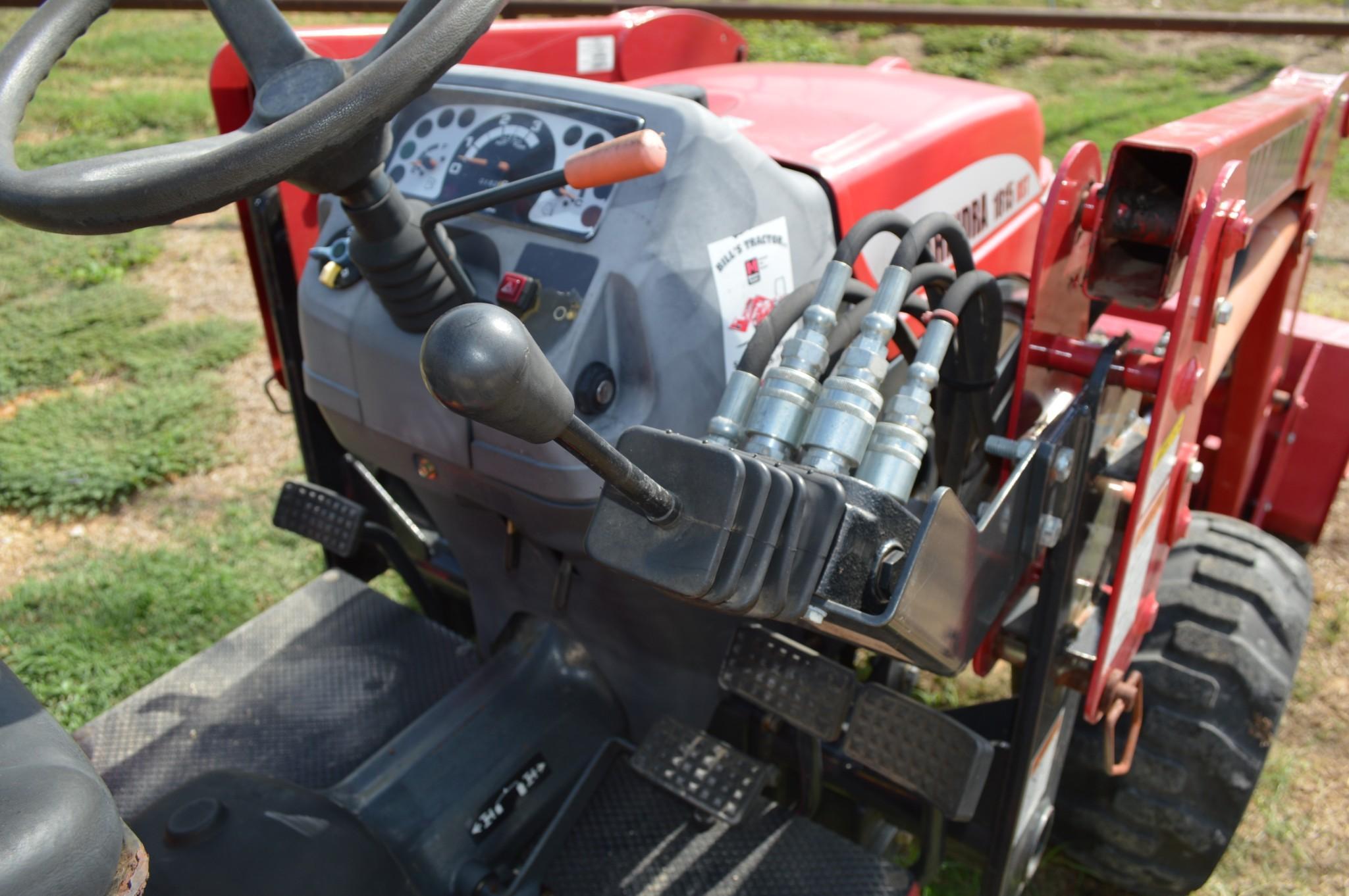 Mahindra 1815 HST 4WD Tractor w/ Loader and Shredder *Operator's Manuals Included*