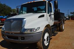 2005 International 4300 DT466 4x2 L6 7.6L Diesel 6 spd. manual transmission