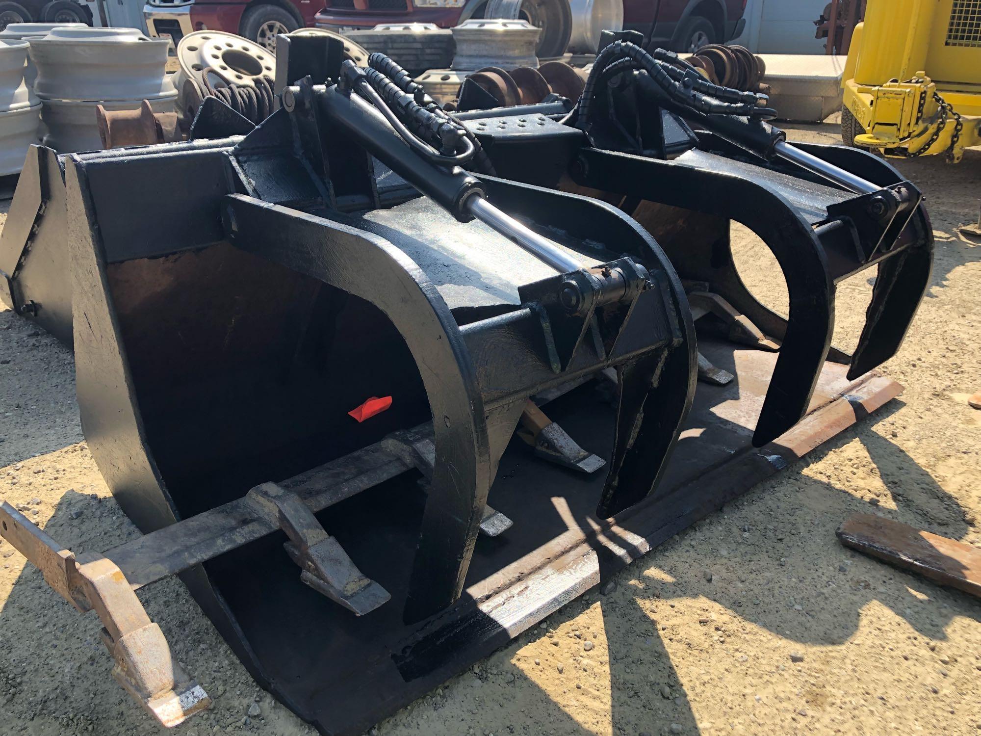 Mustang 960 diesel Skidloader w/ attachments