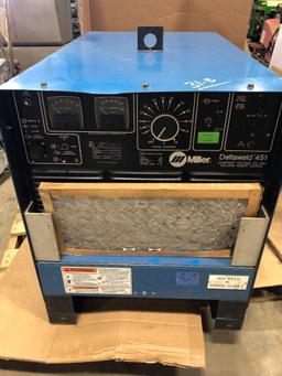 Miller DeltaWeld 451 Welding Power Source.