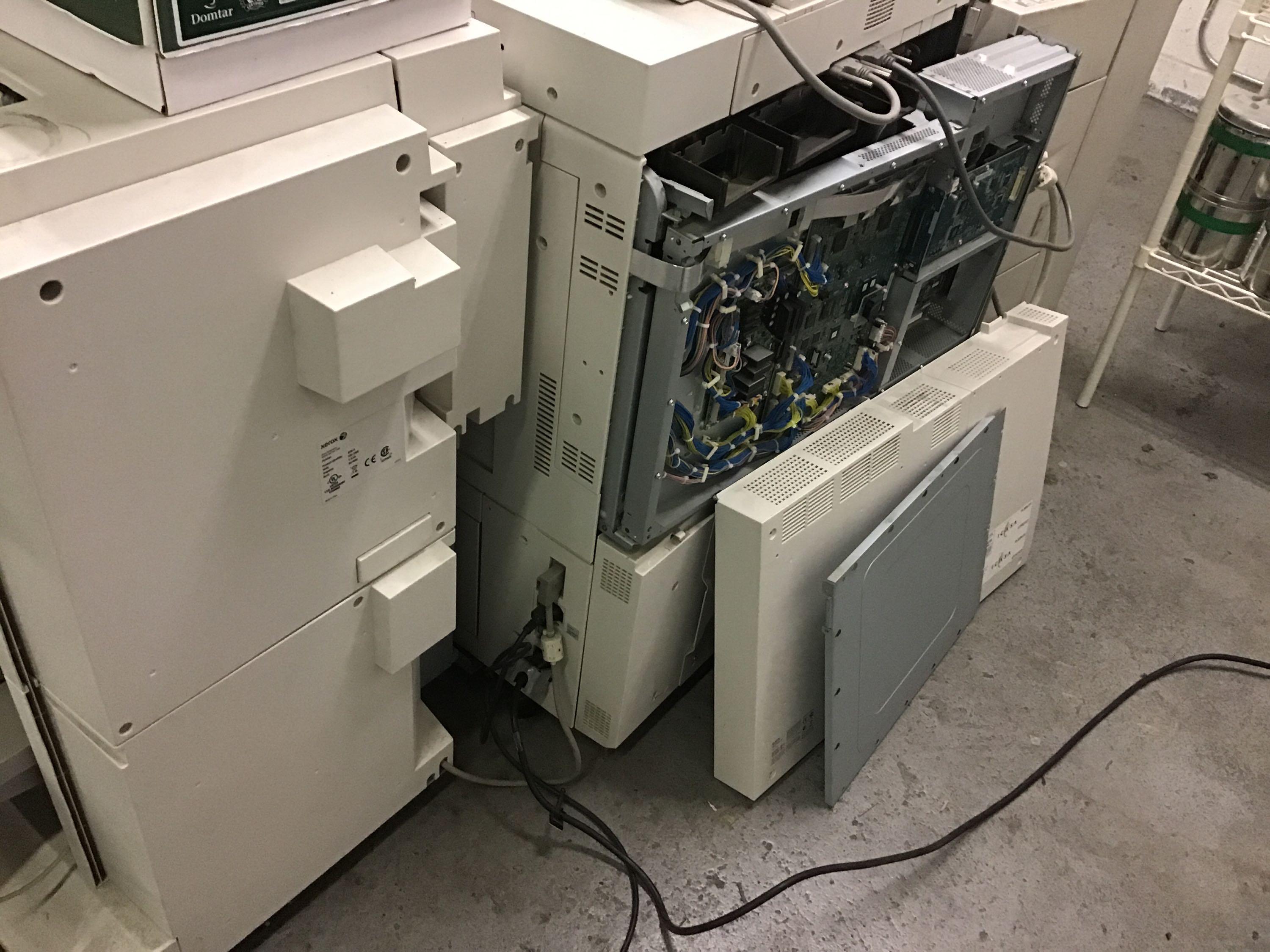 Xerox SFN-4 Finisher. This unit would not power on and appears to be a parts machine
