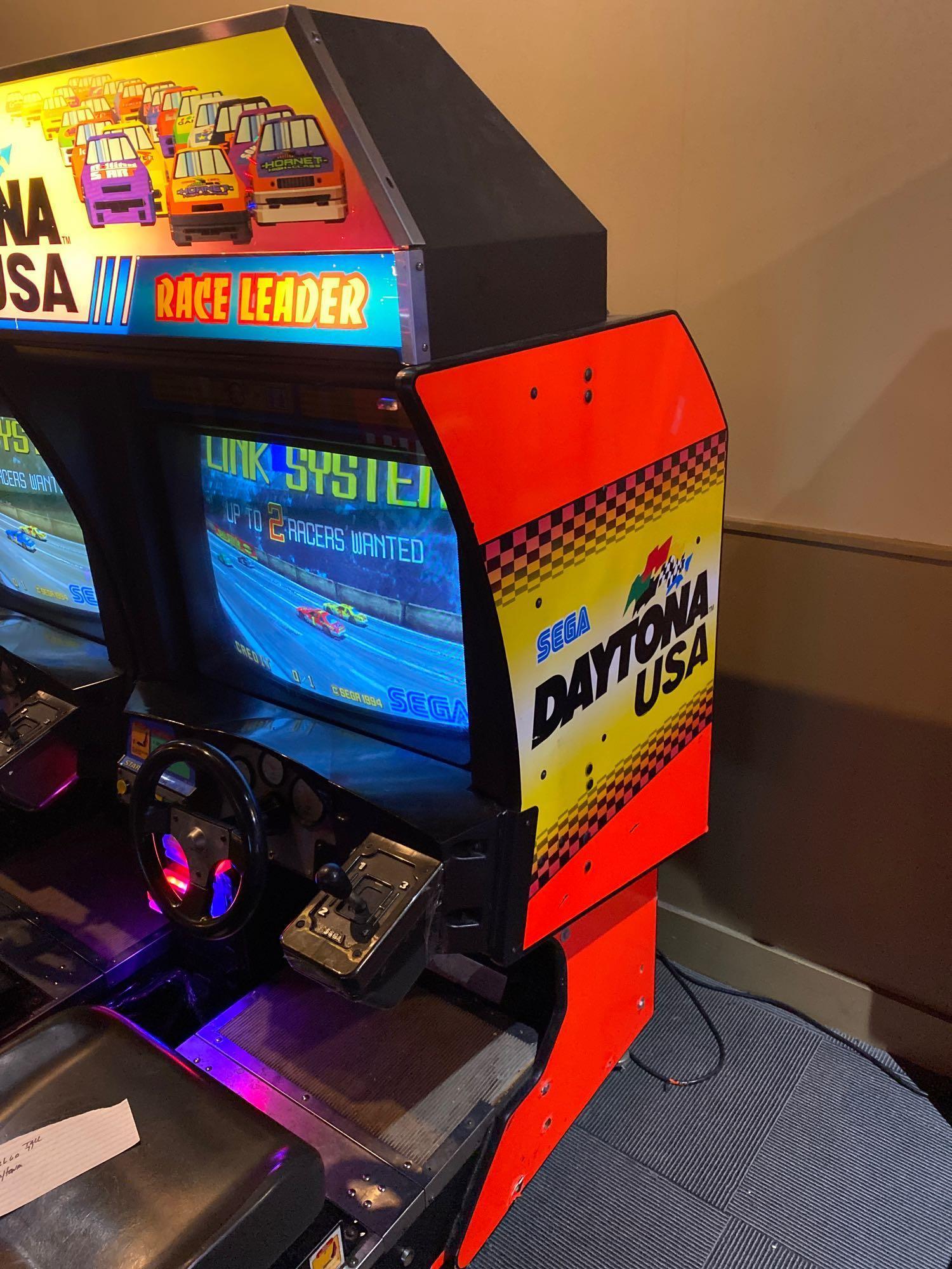 Sega Daytona USA Dual Player NASCAR Arcade Game