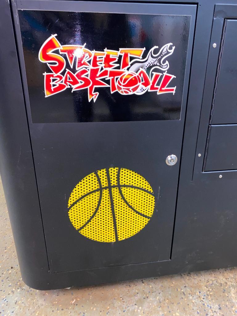 New Arcade Street Basketball Game Coin Operated Large Basketball Machine with 5 Basketballs
