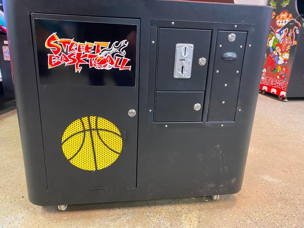 New Arcade Street Basketball Game Coin Operated Large Basketball Machine with 5 Basketballs