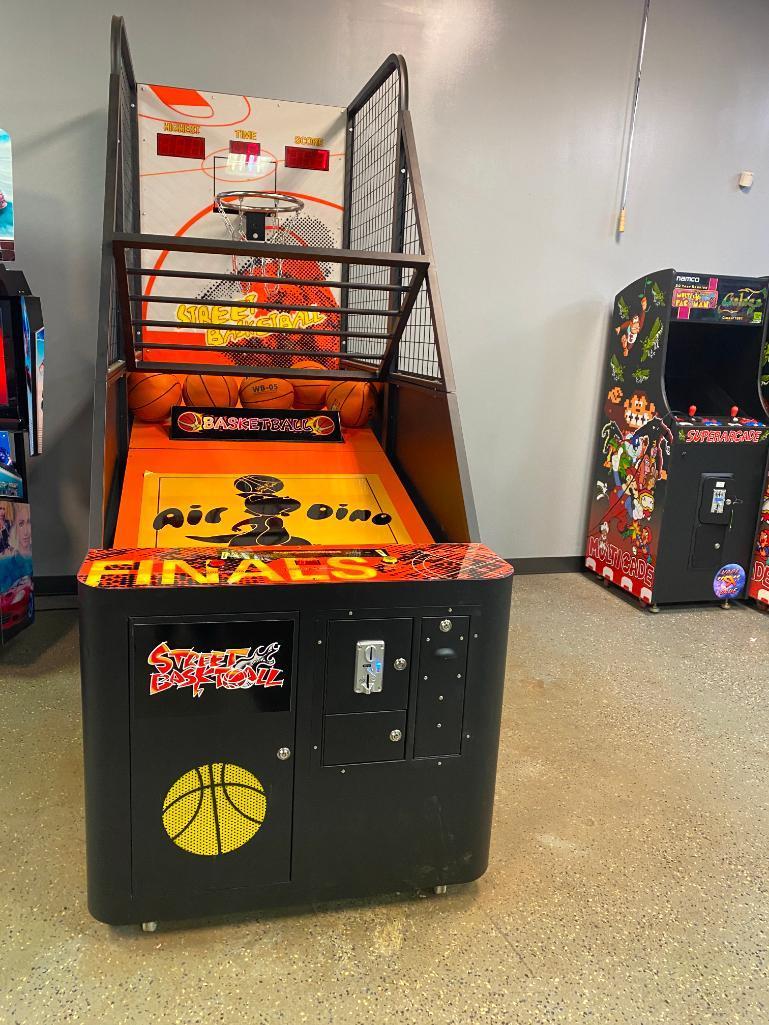 New Arcade Street Basketball Game Coin Operated Large Basketball Machine with 5 Basketballs