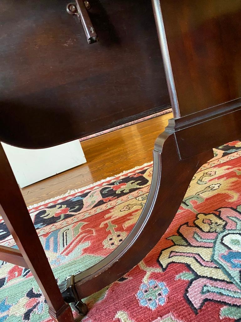 "The Warfield" Mahogany Dining Table by Duncan Phyfe 1937