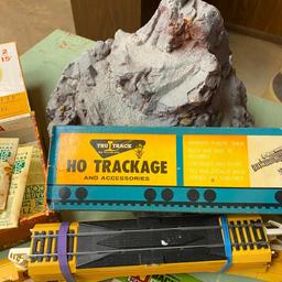 Train Building Accessories
