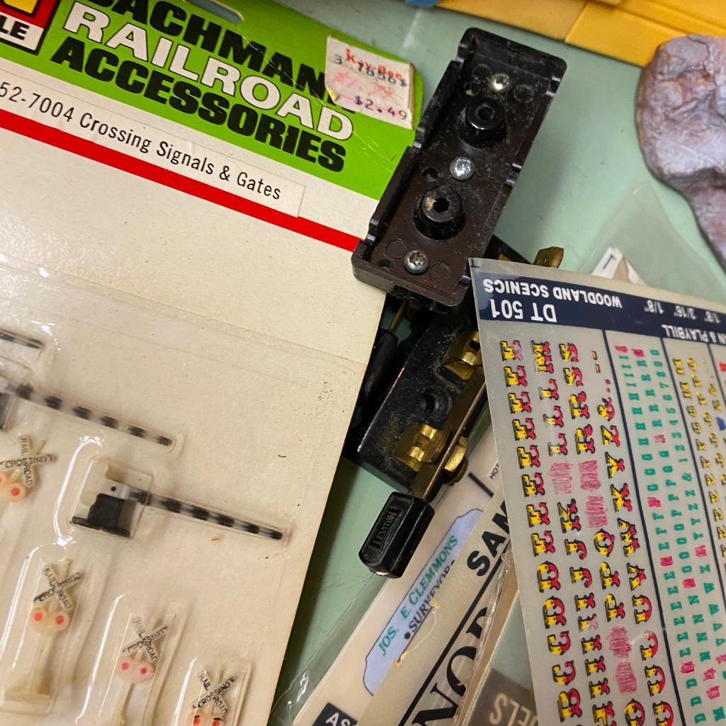 Train Building Accessories