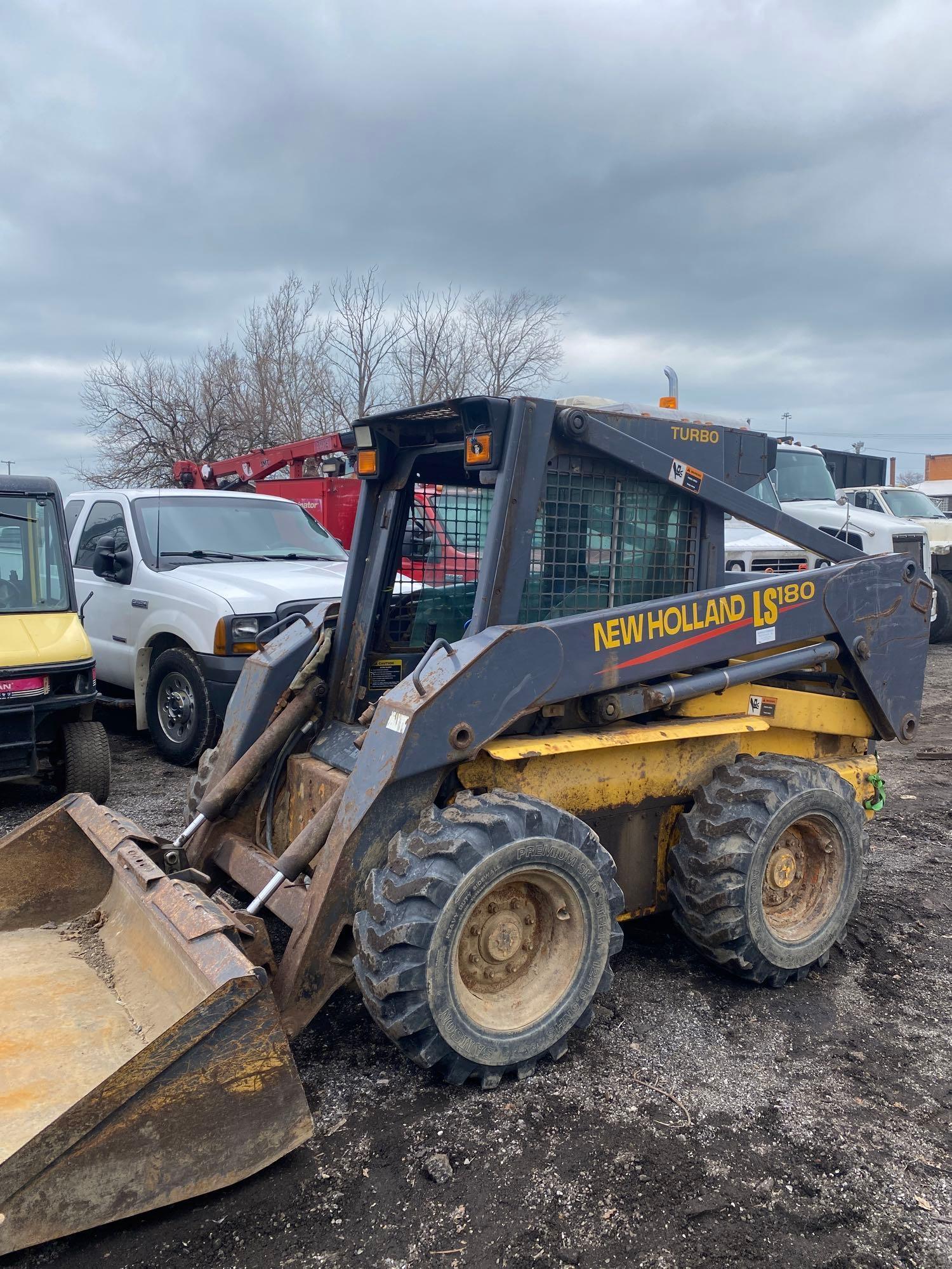 New Holland LS180 Turbo Skidsteer.