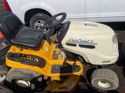 Cub Cadet LT1042 Hydrostatic Drive Riding Lawnmower