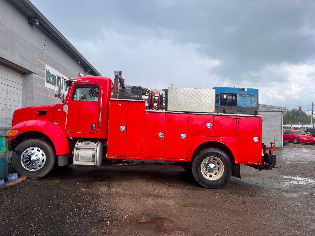 2007 Peterbilt 335 Truck (located off-site, please read description)