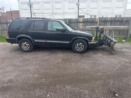 2000 Chevrolet Blazer with Plow