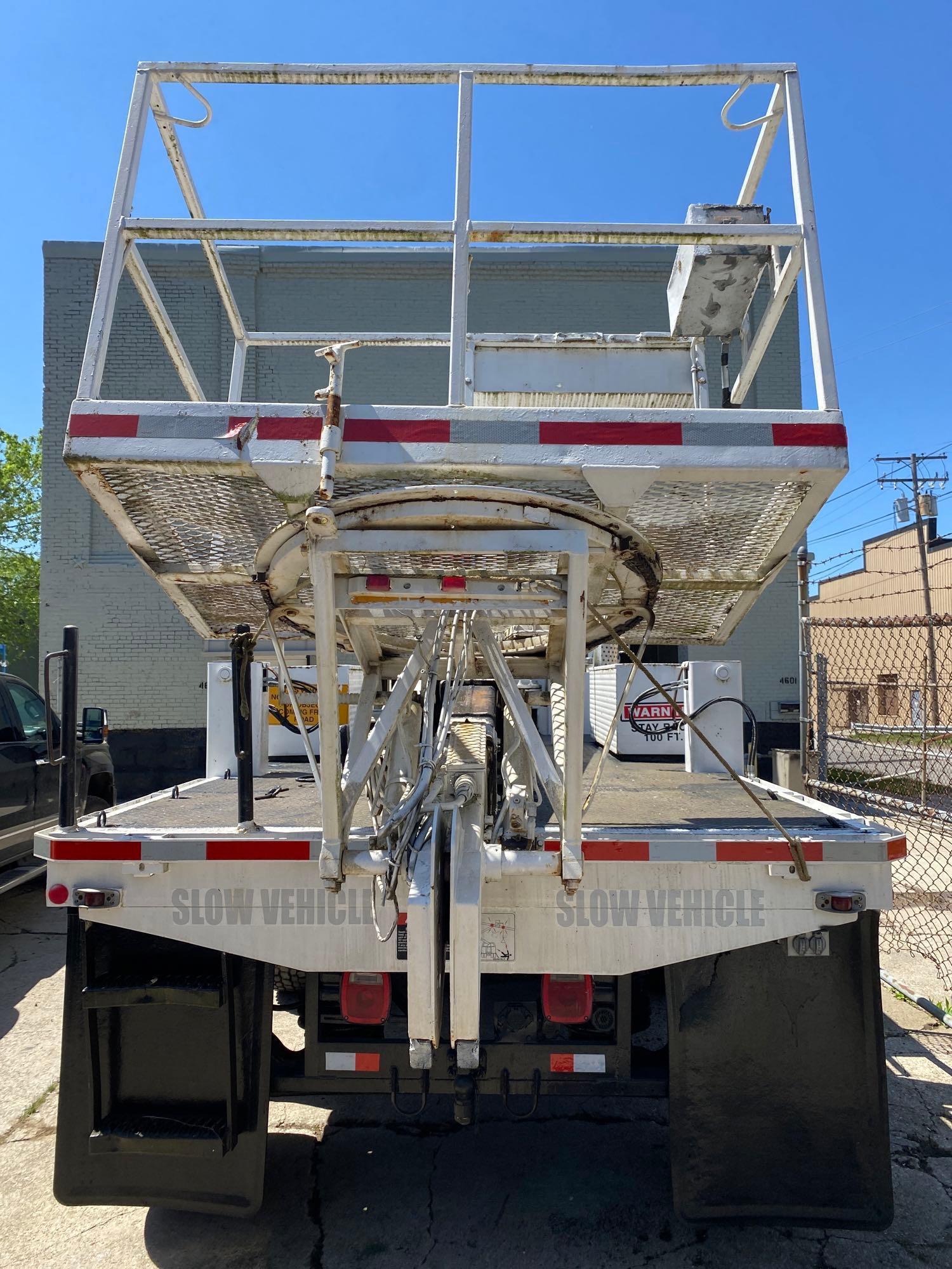 1994 Ford LN7000 60ft Bucket Truck (located offsite-please read full description)